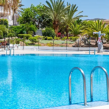 3c Atico Vista Hermosa Wifi Pool,tennis,padel,park Los Cristianos (Tenerife)