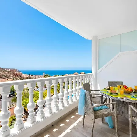 Apartment 3c Atico Vista Hermosa Wifi Pool,tennis,padel,park